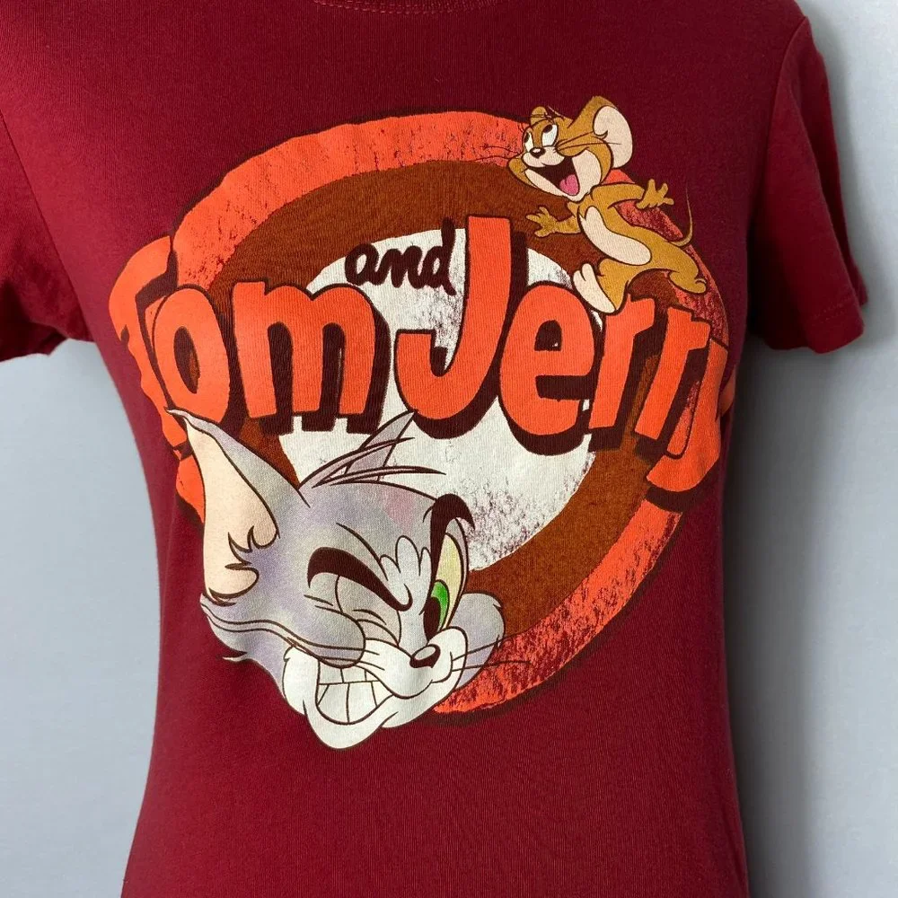 Tom and Jerry Maroon Red T-shirt Size Medium - Picture 3 of 4